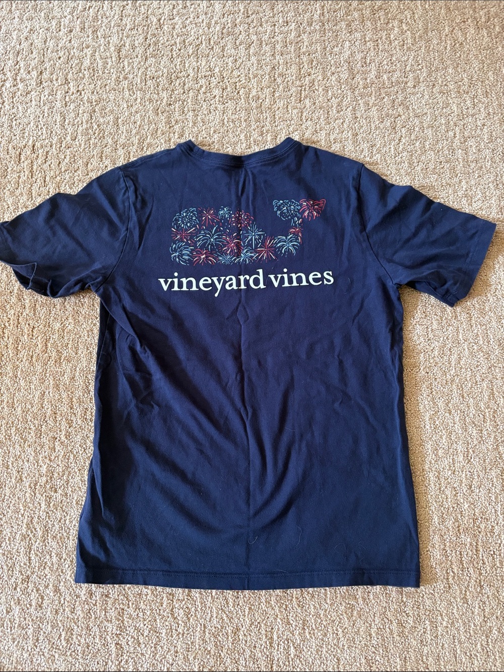 EUC boys Vineyard Vines Navy Tee with Fireworks Whale Graphic, size M (12-14)